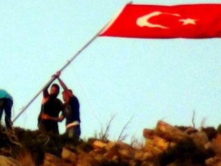 Bayrak İndiriliyor İhbarı Bodrum'u Ayağa Kaldırdı Ama...
