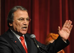 Şahin: Yeni anayasa yazım çalışmalarına başladık