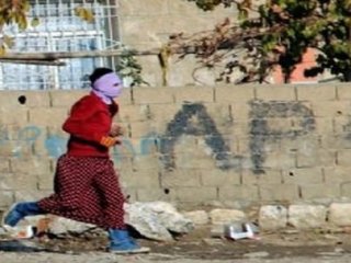 Etekli Kahpelere Baskın!