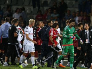 Maç Bitti Kaleci Tolga Çıldırdı