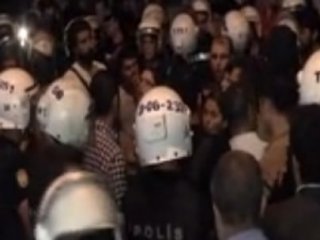 Grup Yorum Üyeleri Gözaltına Alındı