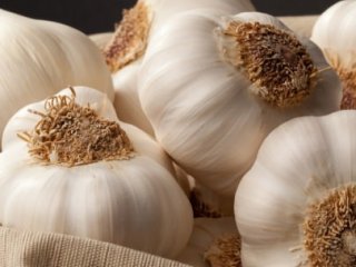 Sarımsak Bizde Ucuz Ama Çin'den Vazgeçemedik