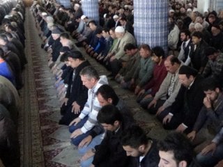 Sandalyede Namaz Doğru Mu?