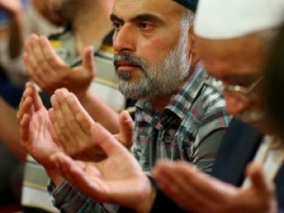 Teşrik Tekbîri Nedir? Teşrik Tekbirleri Nasıl Getirilir?