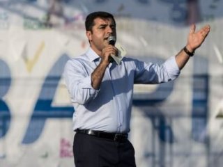 HDP Batı'da Parti Bayrağı Kullanmayacak