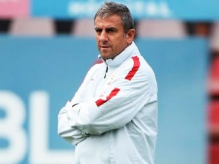Hamza Hamzaoğlu'ndan Sürpriz Karar