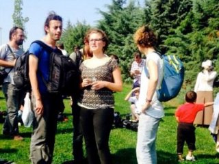 2 Provokatör Kadın Sınır Dışı Edildi