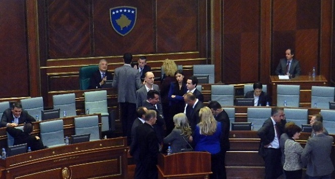 Kosova Genel Kurulu'nda Boykot