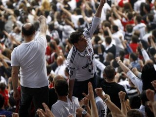 Beşiktaş Maçı Sonrası 17 Kişi Gözaltına Alındı