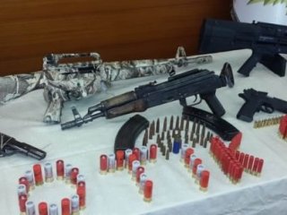 Lüks villadan cephanelik çıktı