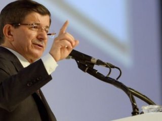 Düsseldorf, Davutoğlu için hazır