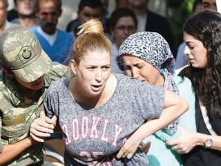 Şehit Eşinden Çözüm Süreci Çıkışı