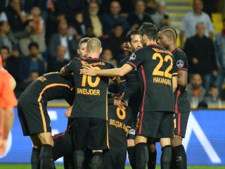 Galatasaray İkinci Yarıda Açıldı