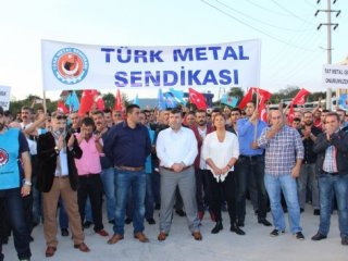 Demir Çelik Fabrikası İşçilerinden Eylem