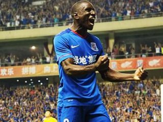 Demba Ba'nın Yanına Tanıdık İsim!