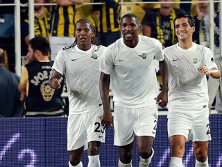 Fenerbahçe, Akhisar'a Takıldı