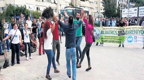 CHP'li Vekilden CHP'li Başkana Protesto