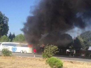 Yolcu Otobüsü Alev Alev Yandı