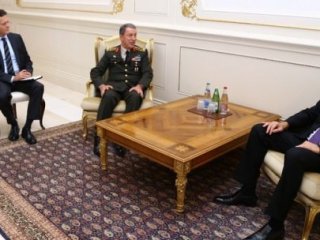 Hulusi Akar, Aliyev'le görüştü