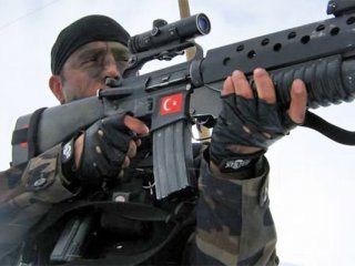 Özel Harekat Polisinden Muhteşem Turan Şiiri