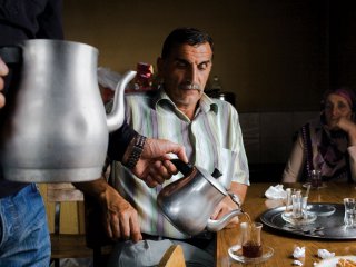 Günde 4 Litre Çay İçince Bakın Ne Hale Geldi