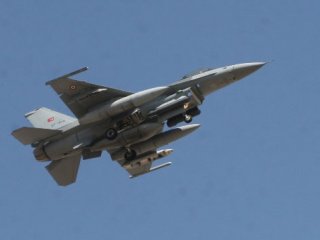 Suriye Füze Sisteminden Türk Jetlerine Taciz
