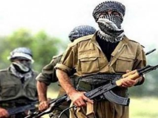 Okulları Basan Teröristler 20 Öğretmeni Kaçırdı