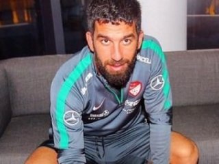 Millilerden Nobel Ödülü Alan Sancar'a Jest