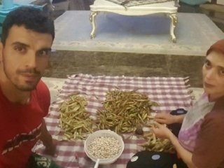 Milli Şampiyon Annesiyle Barbunya Ayıklarken!