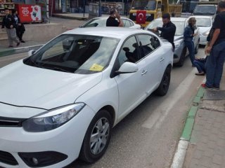 Eski içişleri Bakanının Konvoyunda Kaza