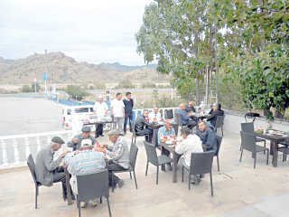 Osmancık Derindere Tesisleri'nde Cuma Yemeği