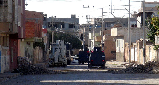 Nusaybin'de TOMA'ya Bombalı Saldırı