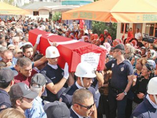 Dualarla Uğurlandı