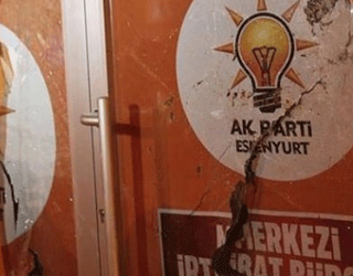 AK Parti Binasına Saldırı!