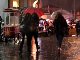 İstanbul'da Yağmur Etkili Oldu