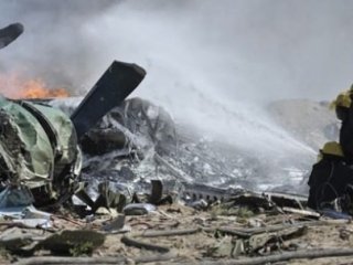Somali'de Kargo Uçağı Düştü