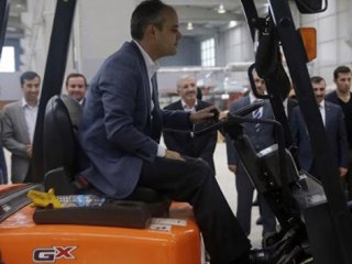 Bakan Çağatay Kılıç, Forklift Kullandı