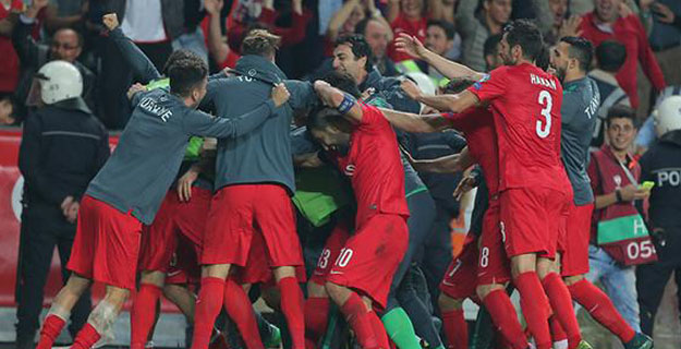 Türkiye, Euro 2016'ya Direkt Katılıyor!