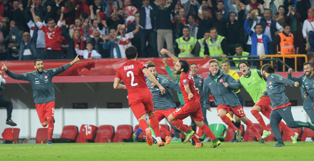 Selçuk İnan En İyi Gole Aday!