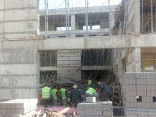 Üniversite İnşaatı Çöktü: 2 Ölü