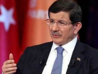 Davutoğlu'ndan Hürriyet'in Manşetine Sert Tepki