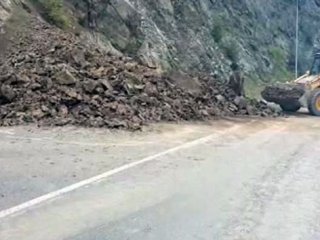 O Karayolu Yeniden Ulaşıma Açıldı