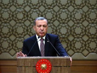 Erdoğan'dan Üç Dilde Anlamlı Mesaj