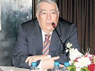 Profesörü CHP'li Vekil Adayı Dolandırmış!