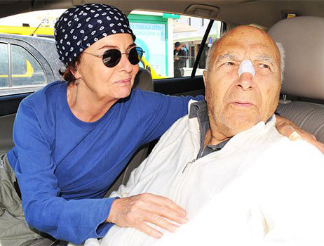 Memduh Ün Hayatını Kaybetti