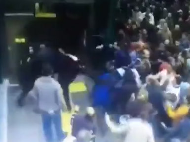 HDP'liler Başörtülü Kadını Linç Etmek İstedi