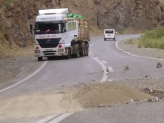 Hakkari-Çukurca Karayolu Ulaşıma Açıldı