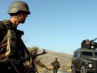 Kahramanlara Gazilik Ayıbı