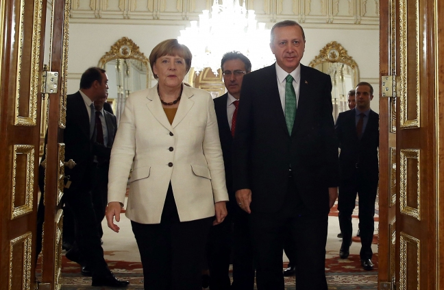Merkel'den Erdoğan'a AB Müjdesi!