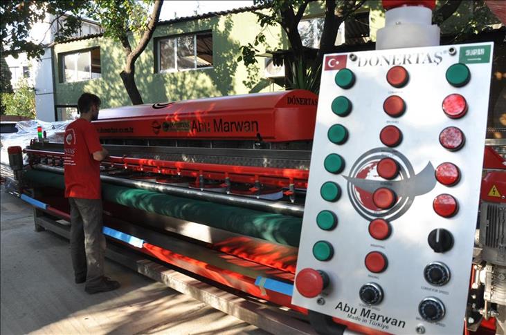 Mekke'deki Halıların Yıkama Makinesi İzmir'den